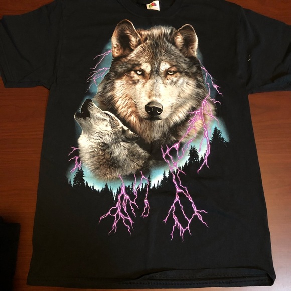 Other - Fruit of the loom wolf design t shirt M